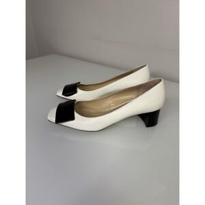 Women's Bells & Becks Sofia Pump With Tab White Leather Size 38 1/2 / 8 US Italy